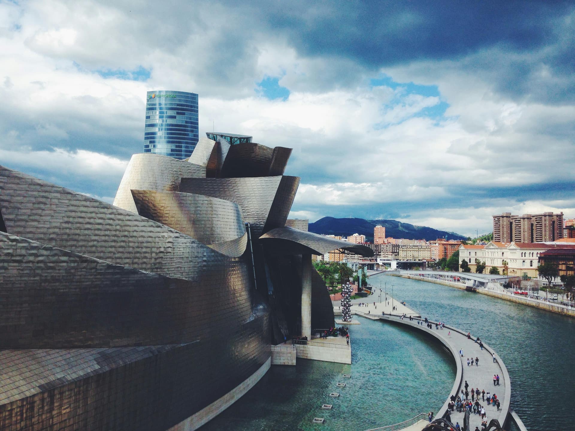 7 Edificios que Cambiaron Ciudades